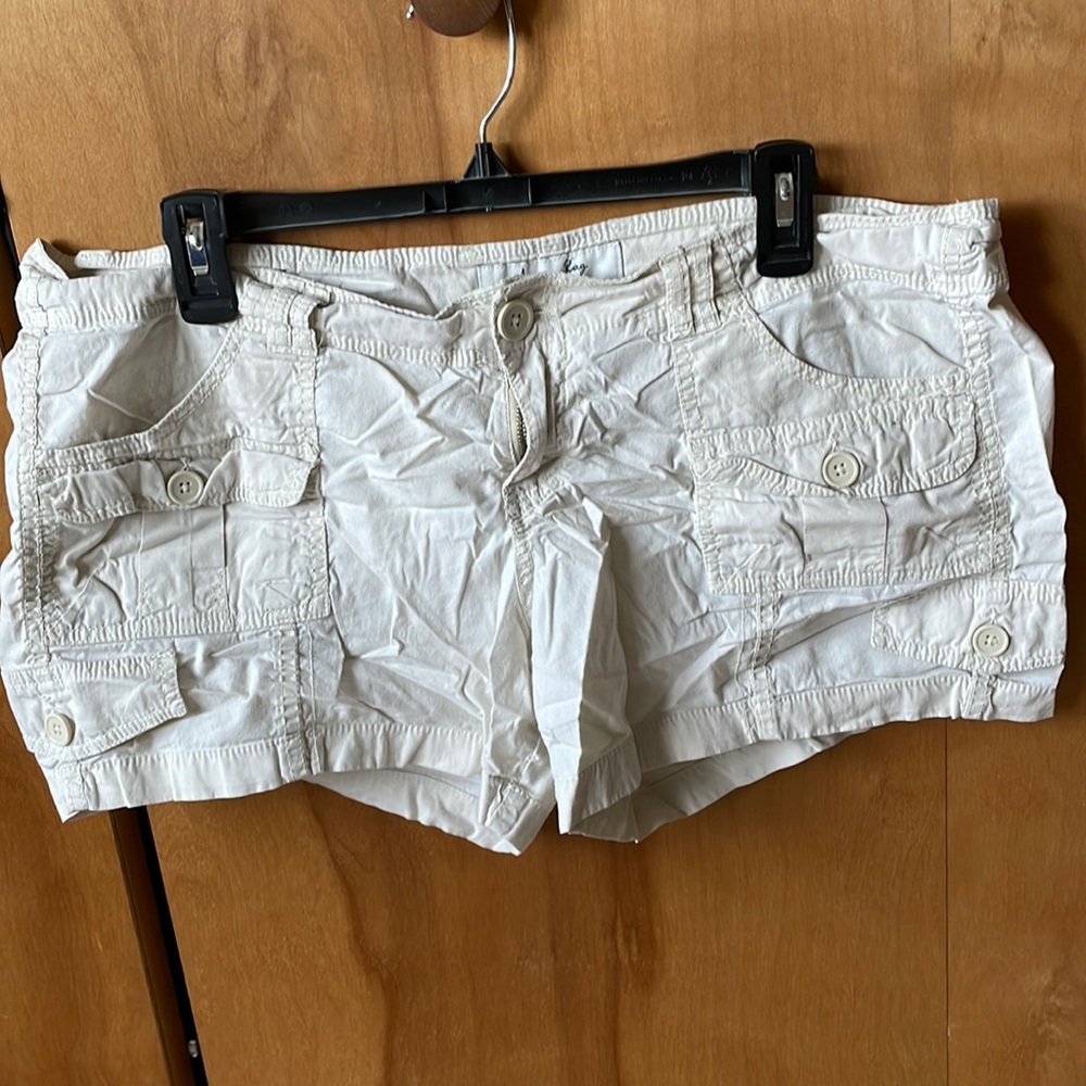 American Rag cargo shorts, GUC